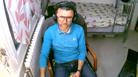 Snapshot of lokoum39 chatting on April 10, 2026, 6:45 pm lokoum39 online show from April 10, 2026, 6:45 pm