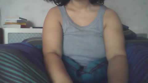 Snapshot of lola93939 chatting on December 2, 2025, 8:19 am lola93939 online show from December 2, 2025, 8:19 am