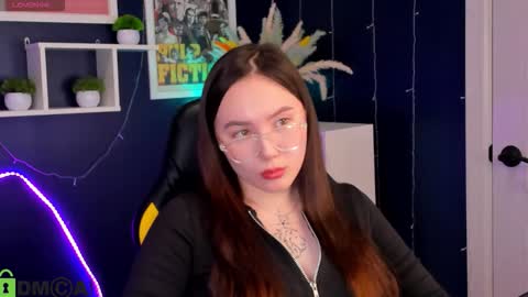 Lola online show from February 5, 2026, 11:15 am