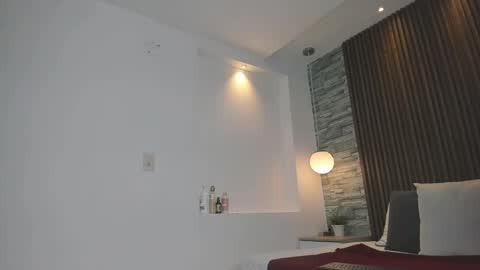 Lola Sweet online show from December 19, 2024, 4:57 pm