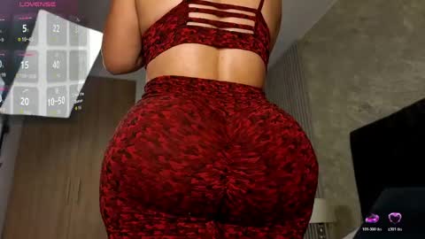 Snapshot of lola__sweet0591 chatting on April 24, 2026, 11:12 am Lola Sweet online show from April 24, 2026, 11:12 am
