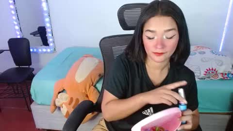 Lolitaa online show from February 3, 2026, 7:52 pm