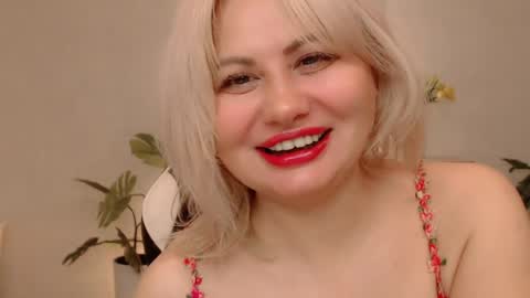 Snapshot of lola_anderson chatting on April 10, 2026, 6:07 am Lola online show from April 10, 2026, 6:07 am