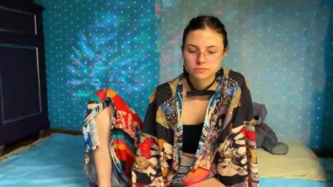 Snapshot of lola_aspis chatting on November 1, 2025, 1:57 pm lola_aspis online show from November 1, 2025, 1:57 pm