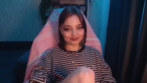 lola online show from January 22, 2025, 6:52 am