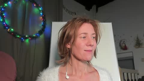 lola_belgium online show from December 15, 2024, 6:04 pm