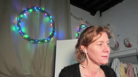 lola_belgium online show from January 14, 2025, 5:34 pm