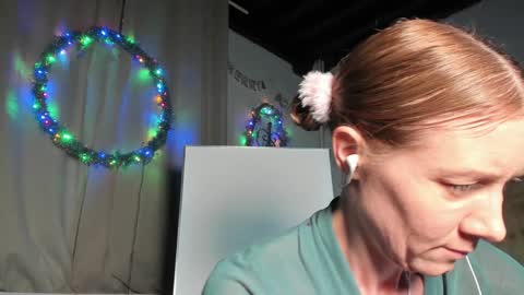 lola_belgium online show from January 18, 2025, 5:37 pm