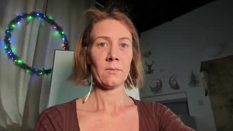 lola_belgium online show from January 19, 2025, 2:49 pm