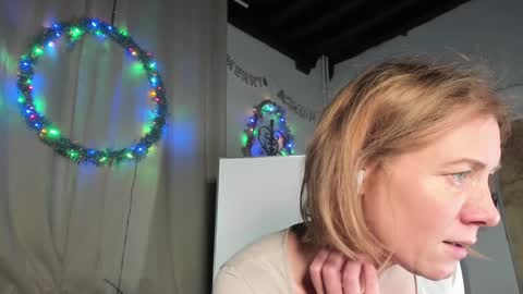 lola_belgium online show from January 19, 2025, 7:04 pm