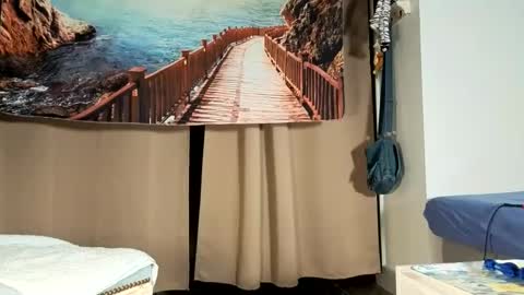 lola_belgium online show from May 24, 2026, 6:46 pm