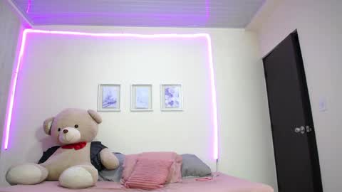 Snapshot of lola_calypso chatting on March 26, 2026, 2:06 am Lola Calypso online show from March 26, 2026, 2:06 am