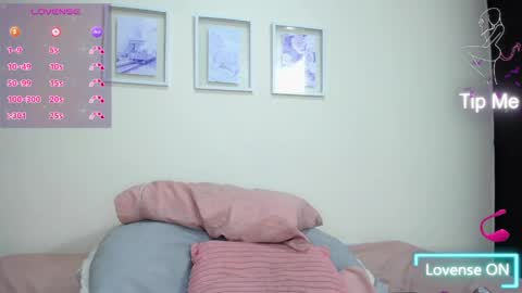 Snapshot of lola_calypso chatting on May 10, 2026, 11:32 pm Lola Calypso online show from May 10, 2026, 11:32 pm