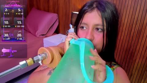 lola online show from February 1, 2025, 2:34 pm