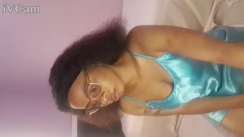 Snapshot of lola_coco chatting on April 27, 2026, 4:43 am Lola Coco online show from April 27, 2026, 4:43 am
