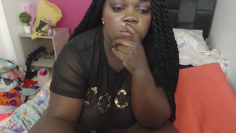 lola_honney online show from January 17, 2025, 2:08 am