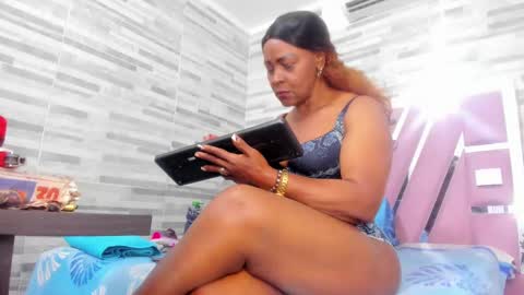 Snapshot of lola_hornei chatting on February 27, 2025, 11:20 am Lola online show from February 27, 2025, 11:20 am