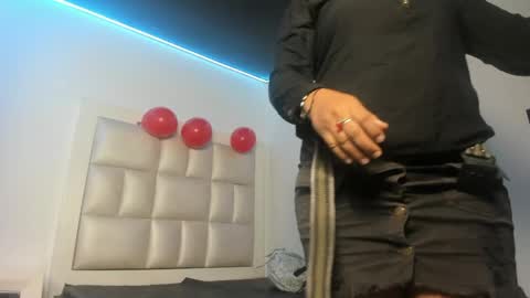 lola_js online show from June 5, 2026, 11:49 am