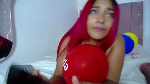 Snapshot of lola_lustrum chatting on July 2, 2026, 2:56 pm lola_lustrum online show from July 2, 2026, 2:56 pm