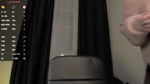 Snapshot of lola_missy chatting on January 30, 2025, 5:52 am Lola online show from January 30, 2025, 5:52 am