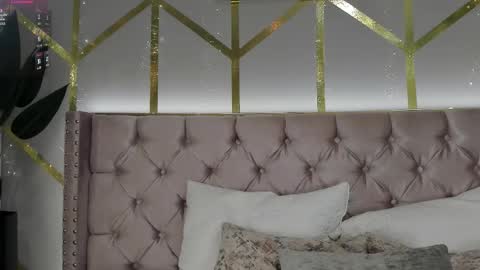 lola_saenz__ online show from March 18, 2026, 11:57 am