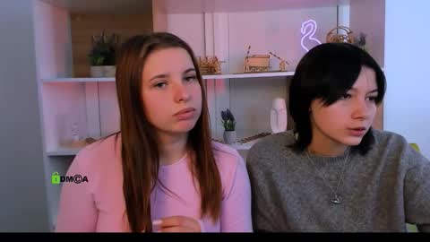 Snapshot of lola_swon chatting on September 25, 2025, 9:02 am Lola online show from September 25, 2025, 9:02 am