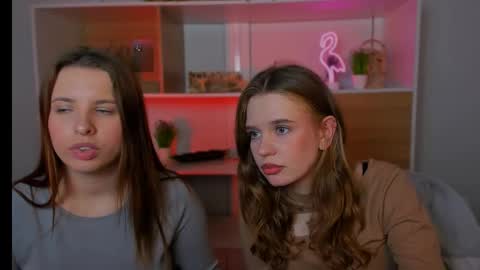 Snapshot of lola_swon chatting on October 12, 2025, 7:02 pm Lola online show from October 12, 2025, 7:02 pm