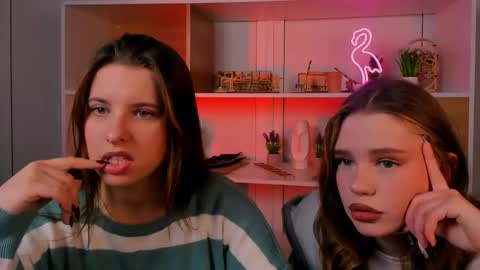 Snapshot of lola_swon chatting on October 20, 2025, 7:03 pm Lola online show from October 20, 2025, 7:03 pm