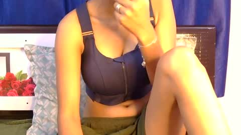 Snapshot of lolaa_darling chatting on July 2, 2026, 9:48 am lolaa online show from July 2, 2026, 9:48 am