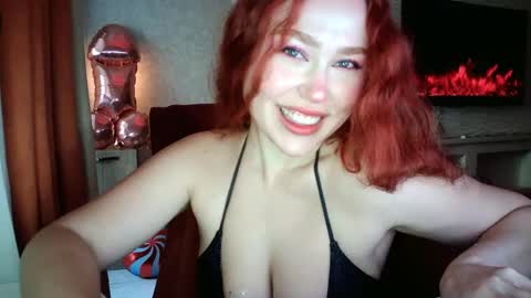 Snapshot of lolaamint_ chatting on June 5, 2026, 1:28 pm LolaaMint online show from June 5, 2026, 1:28 pm