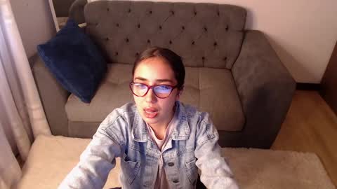 lolaandcamille online show from March 4, 2025, 10:27 pm