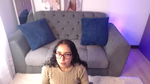 lolaandcamille online show from March 11, 2025, 1:12 pm