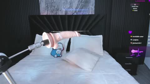Lola Angel online show from December 10, 2024, 5:28 am