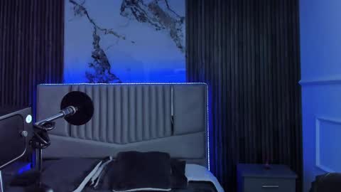 Lola Angel online show from September 18, 2025, 11:34 am