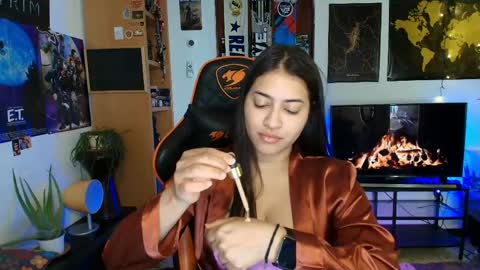 Snapshot of lolaasmith_21 chatting on May 7, 2026, 5:51 pm lolaasmith_21 online show from May 7, 2026, 5:51 pm