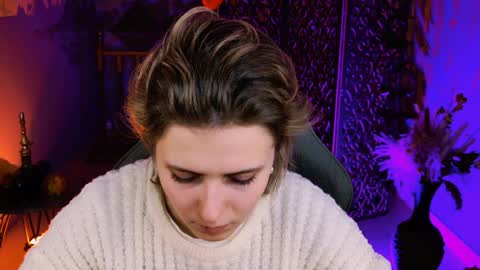 Snapshot of lolaasmus chatting on December 7, 2024, 2:02 pm I consider myself the god Loki but life just calls me LOL online show from December 7, 2024, 2:02 pm