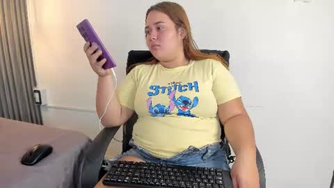 Snapshot of lolabunnysc chatting on June 13, 2026, 12:25 pm lolabunnysc online show from June 13, 2026, 12:25 pm