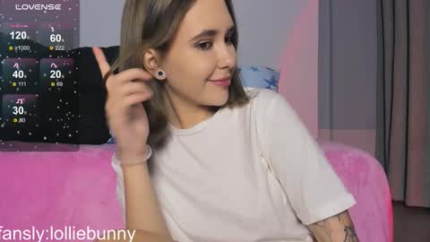 Lola3 online show from October 10, 2025, 8:41 pm