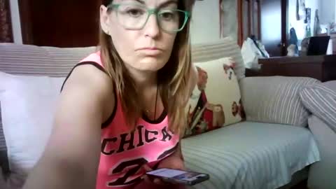 LOLA HUESO y ERIC online show from February 17, 2025, 9:46 am