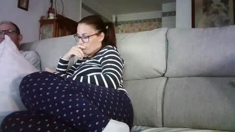 Snapshot of lolahueso chatting on April 29, 2026, 5:30 pm LOLA HUESO y ERIC online show from April 29, 2026, 5:30 pm