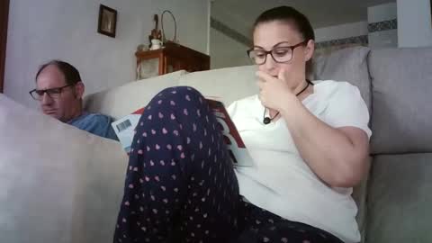 Snapshot of lolahueso chatting on May 7, 2026, 2:44 pm LOLA HUESO y ERIC online show from May 7, 2026, 2:44 pm