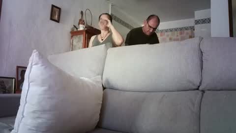 Snapshot of lolahueso chatting on May 28, 2026, 2:25 pm LOLA HUESO y ERIC online show from May 28, 2026, 2:25 pm