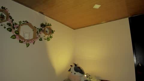 Snapshot of lolaleah_ chatting on January 7, 2026, 5:10 am Lola online show from January 7, 2026, 5:10 am