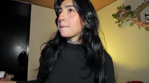 Snapshot of lolaleah_ chatting on February 14, 2026, 4:31 am Lola online show from February 14, 2026, 4:31 am