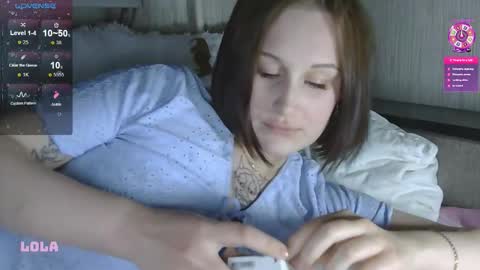 Snapshot of lolalibellule chatting on October 16, 2025, 11:28 pm Lola online show from October 16, 2025, 11:28 pm