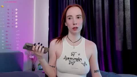 Helloo everyone im Lola online show from September 23, 2025, 1:14 pm