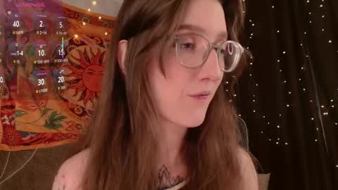 lolami_ online show from May 2, 2026, 7:13 am