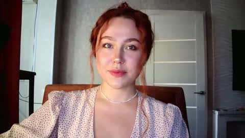 Snapshot of lolamint_ chatting on September 20, 2025, 12:06 pm Lola online show from September 20, 2025, 12:06 pm