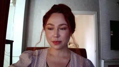 Snapshot of lolamint_ chatting on September 22, 2025, 10:50 am Lola online show from September 22, 2025, 10:50 am