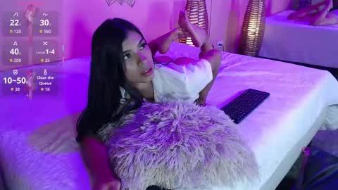 Snapshot of lolapierce chatting on September 14, 2025, 12:15 pm loli online show from September 14, 2025, 12:15 pm